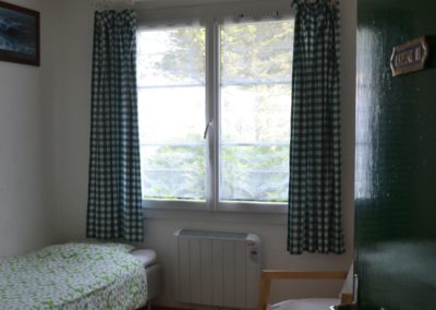 children's bedroom in holiday cottage in France